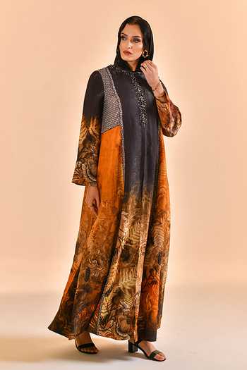 Bhanuni By Jyoti_Black Viscose Round Neck Duskwood Print Abaya _Online_at_Aza_Fashions