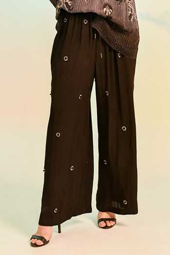 Bhanuni By Jyoti Black Viscose Drift Pant at Aza Fashions Bhanuni By Jyoti_Black Viscose Drift Pant _at_Aza_Fashions