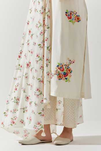Label Earthen Ivory Cotton Embroidery Floral Kurta Set For Kids Online at Aza Fashions Label Earthen_Ivory Cotton Embroidery Floral Kurta Set For Kids_Online_at_Aza_Fashions