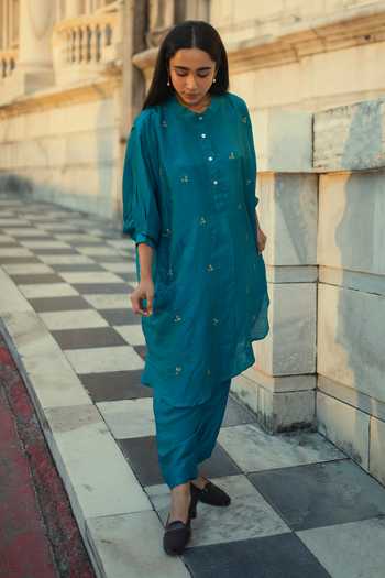 Buy Inkpikle Blue Silk Mandarin Collar Mulberry Kurta Set Online at Aza Fashions Buy_Inkpikle_Blue Silk Mandarin Collar Mulberry Kurta Set _Online_at_Aza_Fashions