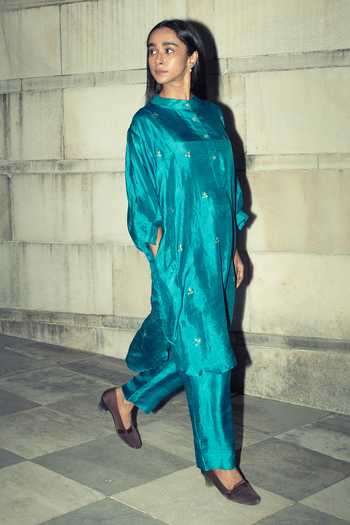 Inkpikle Blue Silk Mandarin Collar Mulberry Kurta Set at Aza Fashions Inkpikle_Blue Silk Mandarin Collar Mulberry Kurta Set _at_Aza_Fashions