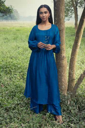 Shop_Inkpikle_Blue Silk Scoop Neck Pintuck Bodice Straight Kurta Set 