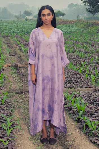 Inkpikle_Lavender Silk V-neck Hand Spun Mulberry Kaftan _at_Aza_Fashions