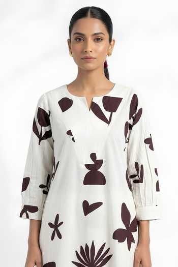 Poppi_White Silk, Bemberg V-neck Floral Print Dress _Online_at_Aza_Fashions