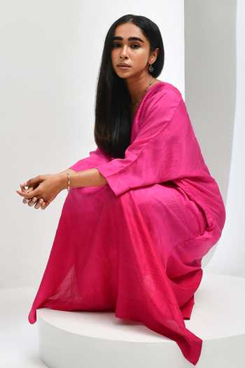 Buy Inkpikle Pink Silk V-neck Hand Spun Mulberry Kaftan Buy_Inkpikle_Pink Silk V-neck Hand Spun Mulberry Kaftan