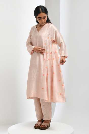 Buy_Inkpikle_Peach Silk V-neck Hand Print Kurta With Pant 