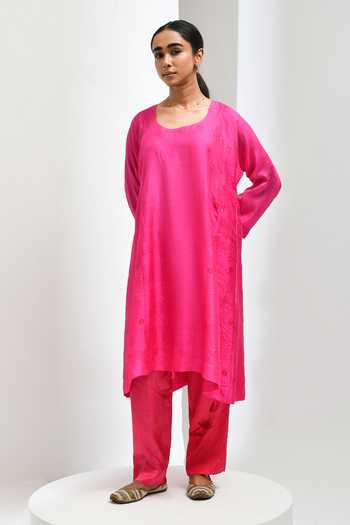 Inkpikle Fuchsia Silk Scoop Neck, Yes Hand Spun Mulberry Kurta Set Online at Aza Fashions Inkpikle_Fuchsia Silk Scoop Neck, Yes Hand Spun Mulberry Kurta Set _Online_at_Aza_Fashions