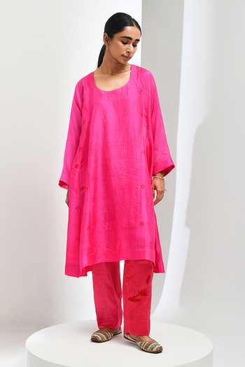 Shop Inkpikle Fuchsia Silk Scoop Neck, Yes Hand Spun Mulberry Kurta Set Online at Aza Fashions Shop_Inkpikle_Fuchsia Silk Scoop Neck, Yes Hand Spun Mulberry Kurta Set _Online_at_Aza_Fashions