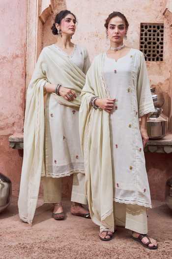 Karaj Jaipur Beige Kota Doria, Cotton Round Neck, Scattered Embroidered Straight Kurta Set at Aza Fashions Karaj Jaipur_Beige Kota Doria, Cotton Round Neck, Scattered Embroidered Straight Kurta Set _at_Aza_Fashions