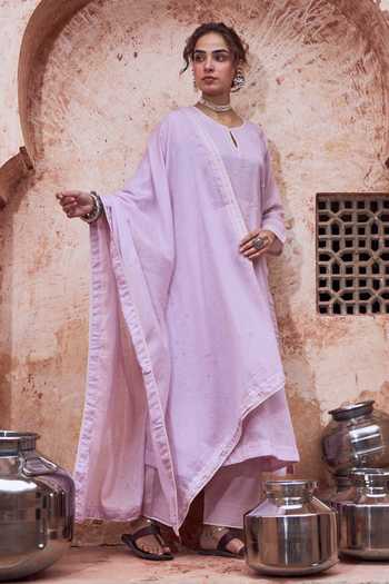 Shop Karaj Jaipur Lilac Kota Doria, Cotton Keyhole Neck Bead Work Kurta Set Online at Aza Fashions Shop_Karaj Jaipur_Lilac Kota Doria, Cotton Keyhole Neck Bead Work Kurta Set _Online_at_Aza_Fashions