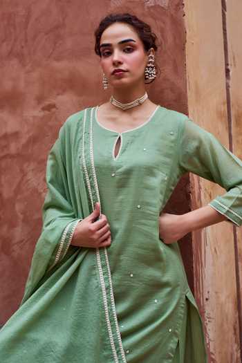Karaj Jaipur Green Muslin, Kota Doria, Cotton Keyhole Neck Embroidered Straight Kurta Set Online at Aza Fashions Karaj Jaipur_Green Muslin, Kota Doria, Cotton Keyhole Neck Embroidered Straight Kurta Set _Online_at_Aza_Fashions