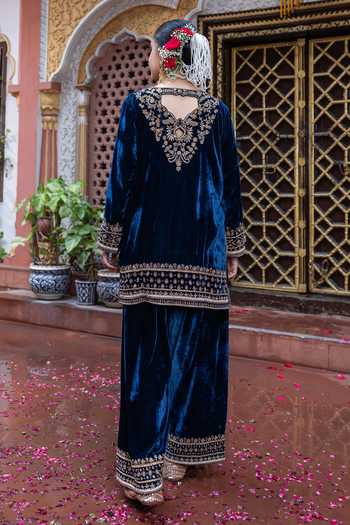 Tarrz Hand Embroidered Silk Velvet Kurta & Pant Set