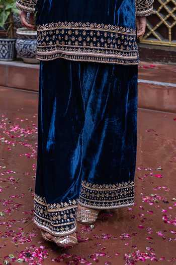 Tarrz_Blue Silk, Velvet Round Neck, Yes Hand Embroidered Kurta And Pant Set _at_Aza_Fashions