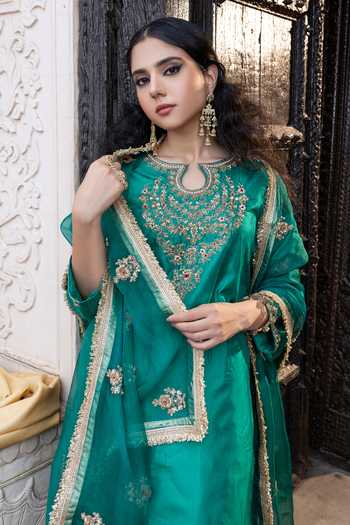 Shop_Tarrz_Green Silk Keyhole Neck, Yes Hand Embroidered Pure Kurta Set _Online_at_Aza_Fashions