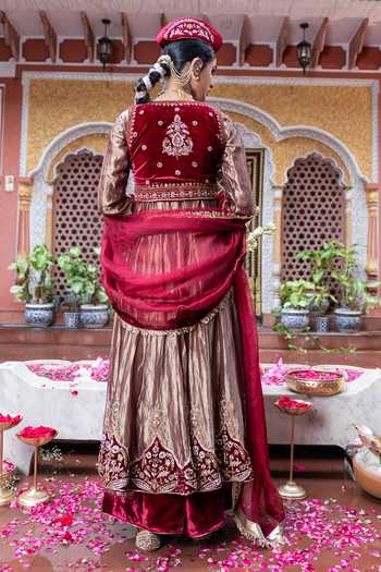 Tarrz Hand Embroidered Anarkali Set