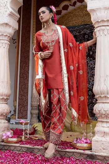 Tarrz Hand Embroidered Pure Silk Kurta Set 