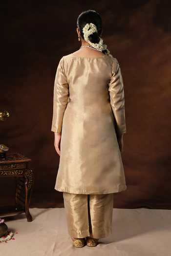 Tarrz Hand Embroidered Kurta Set 
