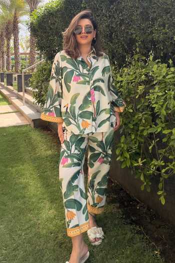 SONAM PARMAR JHAWAR Tropical Print Shirt & Pant Set 