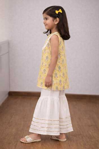Pankhuri By Priyanka Yellow Cotton, Net Block Print Kurta Set Online at Aza Fashions Pankhuri By Priyanka_Yellow Cotton, Net Block Print Kurta Set _Online_at_Aza_Fashions
