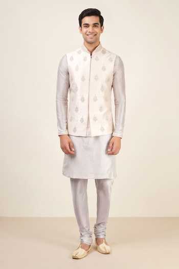 Vanshik Embroidered Bundi & Kurta Set 