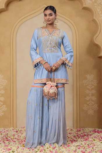 Nitisha Kashyap Mahi Embroidered Kurta Set 
