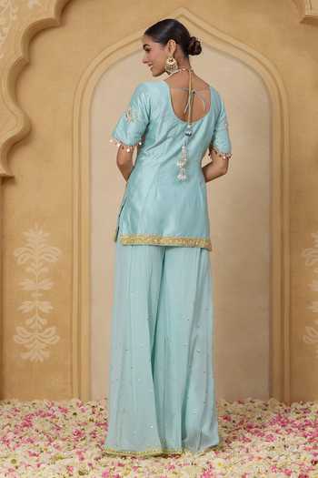 Nitisha Kashyap Reet Embroidered Kurta Set 