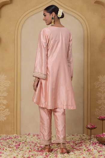 Nitisha Kashyap Aafreen Silk Organza Kurta Set 