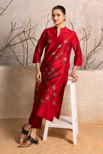Shop_Haute Mess_Red Silk, Chanderi Mandarin Collar Printed Tunic And Pant Set _Online_at_Aza_Fashions