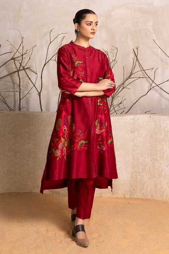 Shop_Haute Mess_Red Silk, Chanderi Mandarin Collar, Yes Printed Kurta Set 