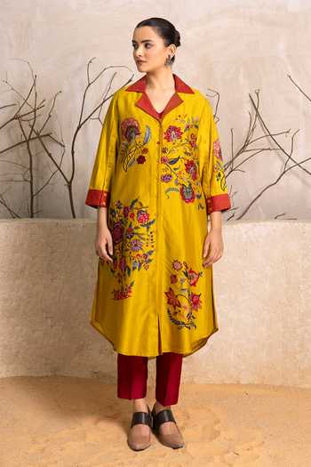Haute Mess_Yellow Silk, Chanderi Collared Neck, Yes Chintz Kurta Set _Online_at_Aza_Fashions