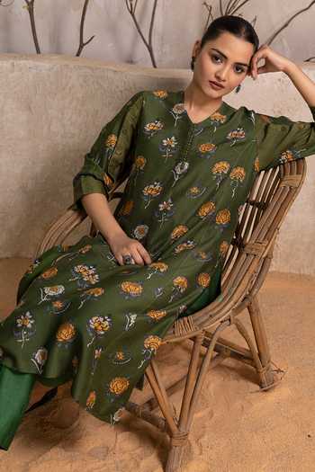 Shop_Haute Mess_Green Silk, Chanderi V-neck Print Tunic Set _Online_at_Aza_Fashions