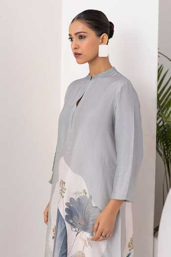 Haute Mess_Grey Silk, Chanderi Split V-neck Floral Print Kurta Set _Online_at_Aza_Fashions