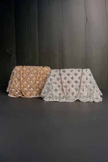 Buy Nayaab By Sonia Gold Drape Diva Kasse Bag Buy_Nayaab By Sonia_Gold Drape Diva Kasse Bag