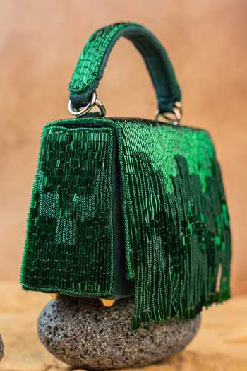 Buy Nayaab By Sonia Green Salli En Vie Mini Kasse Bag Online at Aza Fashions Buy_Nayaab By Sonia_Green Salli En Vie Mini Kasse Bag _Online_at_Aza_Fashions