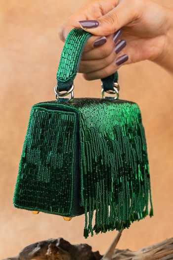 Buy Nayaab By Sonia Green Salli En Vie Mini Kasse Bag Buy_Nayaab By Sonia_Green Salli En Vie Mini Kasse Bag