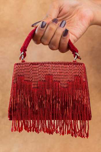 Buy Nayaab By Sonia Red Salli En Vie Mini Kasse Bag Buy_Nayaab By Sonia_Red Salli En Vie Mini Kasse Bag
