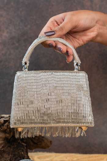 Nayaab By Sonia Salli En vie Mini Kasse Tassel Silver Bag