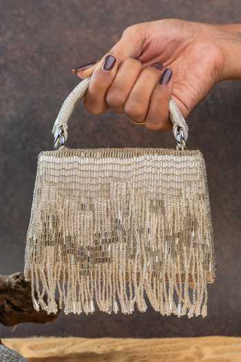 Buy Nayaab By Sonia Silver Salli En Vie Mini Kasse Bag Buy_Nayaab By Sonia_Silver Salli En Vie Mini Kasse Bag