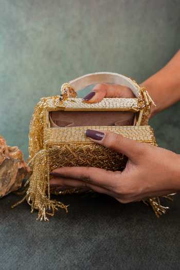 Buy Nayaab By Sonia Gold Weave Fringe Kasse Bag Online at Aza Fashions Buy_Nayaab By Sonia_Gold Weave Fringe Kasse Bag _Online_at_Aza_Fashions
