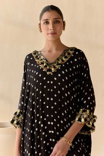5elements_Black Satin, Modal V-neck, Yes Daksha Polka Dot Pattern Kurta Set _at_Aza_Fashions