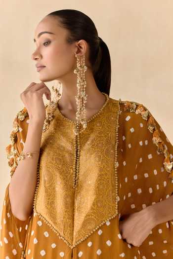 Buy_5elements_Mustard Satin, Modal Round Neck Ayantika Bandhani Inspired Kurta Set _Online_at_Aza_Fashions
