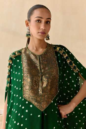 5elements_Green Satin, Modal Round Neck Ayantika Bandhani Kurta Set _at_Aza_Fashions
