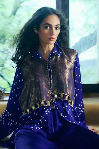 Buy 5elements Blue Satin, Modal Collared Neck, Yes Pavitra Bandhani Kurta Set Online at Aza Fashions Buy_5elements_Blue Satin, Modal Collared Neck, Yes Pavitra Bandhani Kurta Set _Online_at_Aza_Fashions