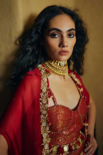 Buy 5elements Red Satin, Modal Sweetheart Neck Aishani Embroidered Cape Lehenga Set Online at Aza Fashions Buy_5elements_Red Satin, Modal Sweetheart Neck Aishani Embroidered Cape Lehenga Set _Online_at_Aza_Fashions