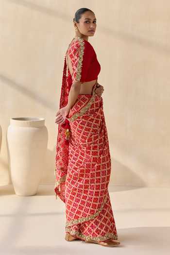 5elements Sinduri Rekha Embroidered Saree With Blouse 