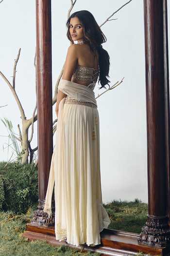 House of arshiyaa Hand Embroidered Lehenga Set 