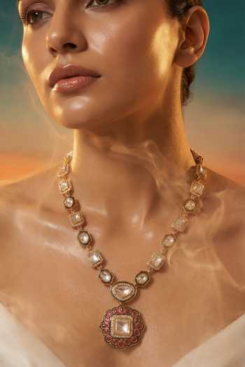 Tussya Floret Pendant Necklace & Earrings Set 
