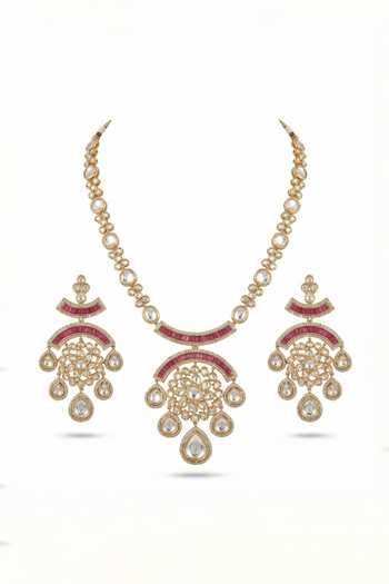 Tussya Kundan Floral Pendant Necklace Set 