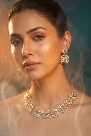 Tussya Floral Carved Necklace & Earrings Set 