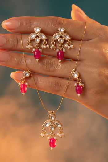 Tussya Gold Plated Floral Carved Necklace And Earring Set Online at Aza Fashions Tussya_Gold Plated Floral Carved Necklace And Earring Set _Online_at_Aza_Fashions